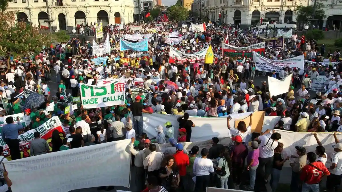 Movimientos regionales marcharán contra reforma del Congreso